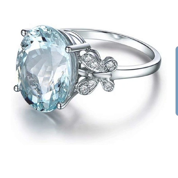 Rhinestone butterfly ring with natural topaz - Picture 2 of 5